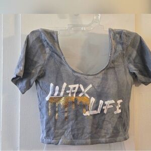 Gray Short Sleeve Tee with Gold Accents
